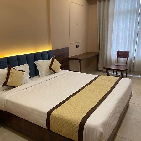 The Sarbati Palace Hotel Shahpura  ภายนอก รูปภาพ