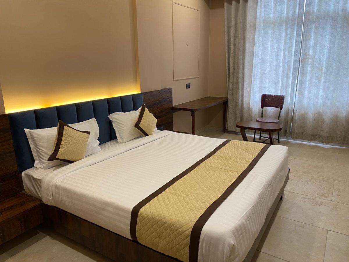 The Sarbati Palace Hotel Shahpura  ภายนอก รูปภาพ